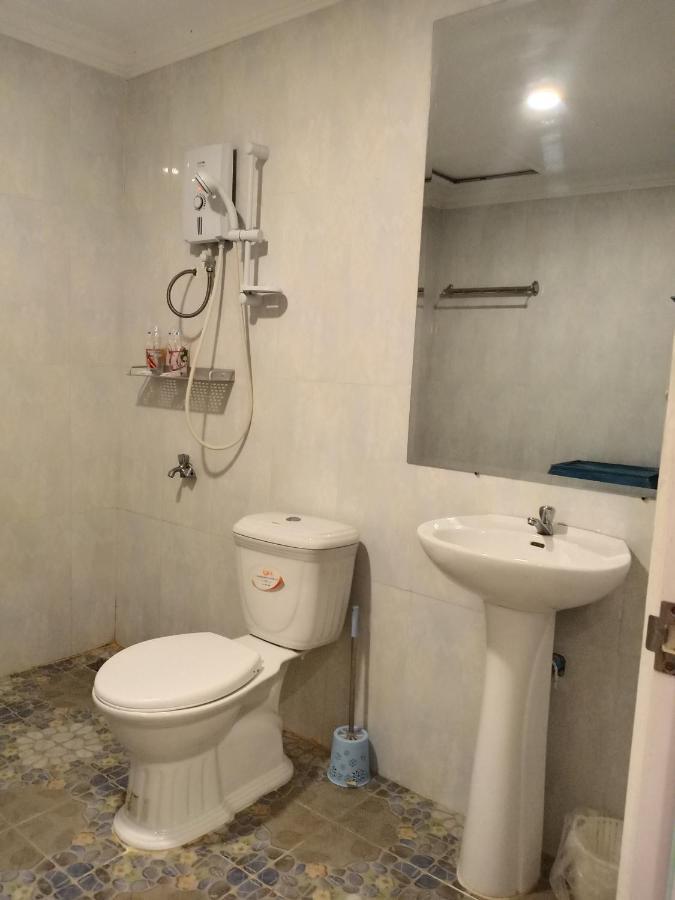 Le Barang Steakhouse & Guesthouse Sihanoukville Eksteriør billede