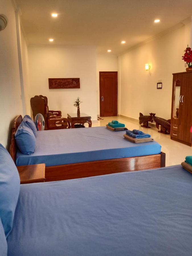 Le Barang Steakhouse & Guesthouse Sihanoukville Eksteriør billede