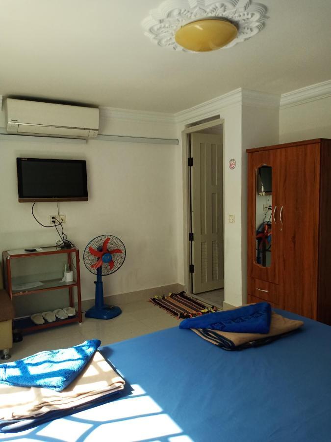 Le Barang Steakhouse & Guesthouse Sihanoukville Eksteriør billede